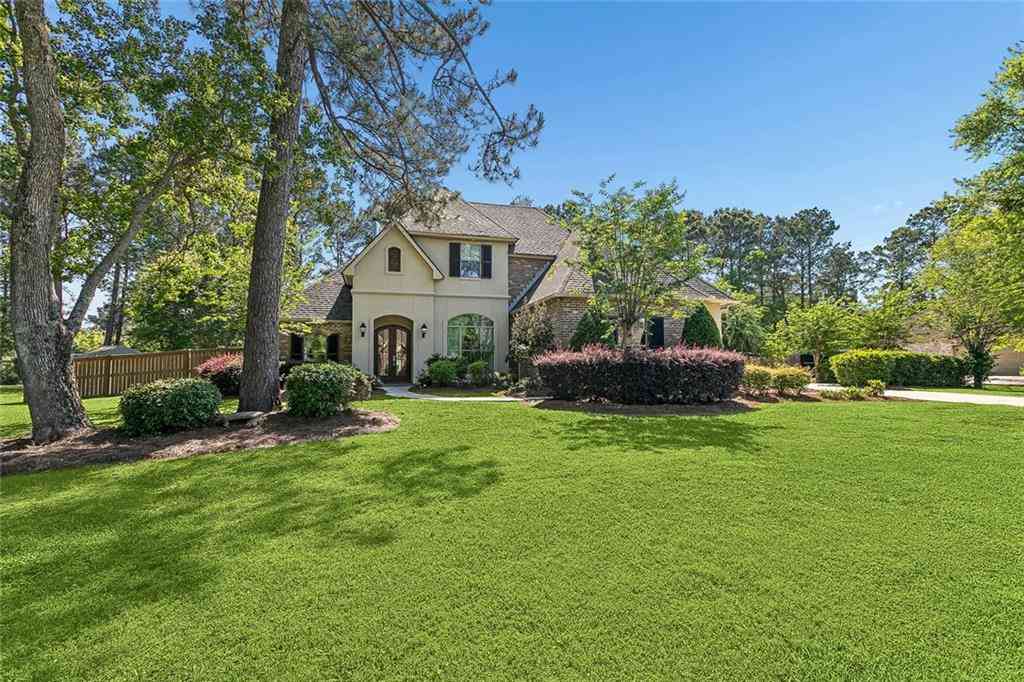 Homes For Sale - 213 Sap Berry Drive<br/> Madisonville, LA 70447