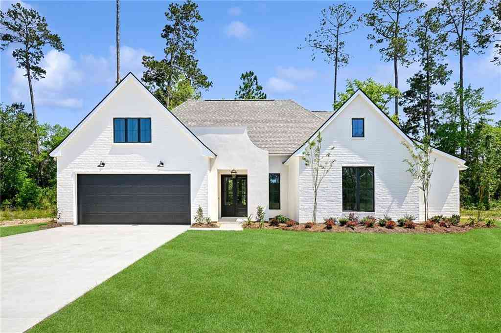 Homes For Sale - 4485 Templar Loop<br/> Mandeville, LA 70448