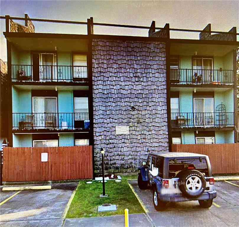 Apartment For Rent - 3004 9th Street #104<br/> Metairie, LA 70002