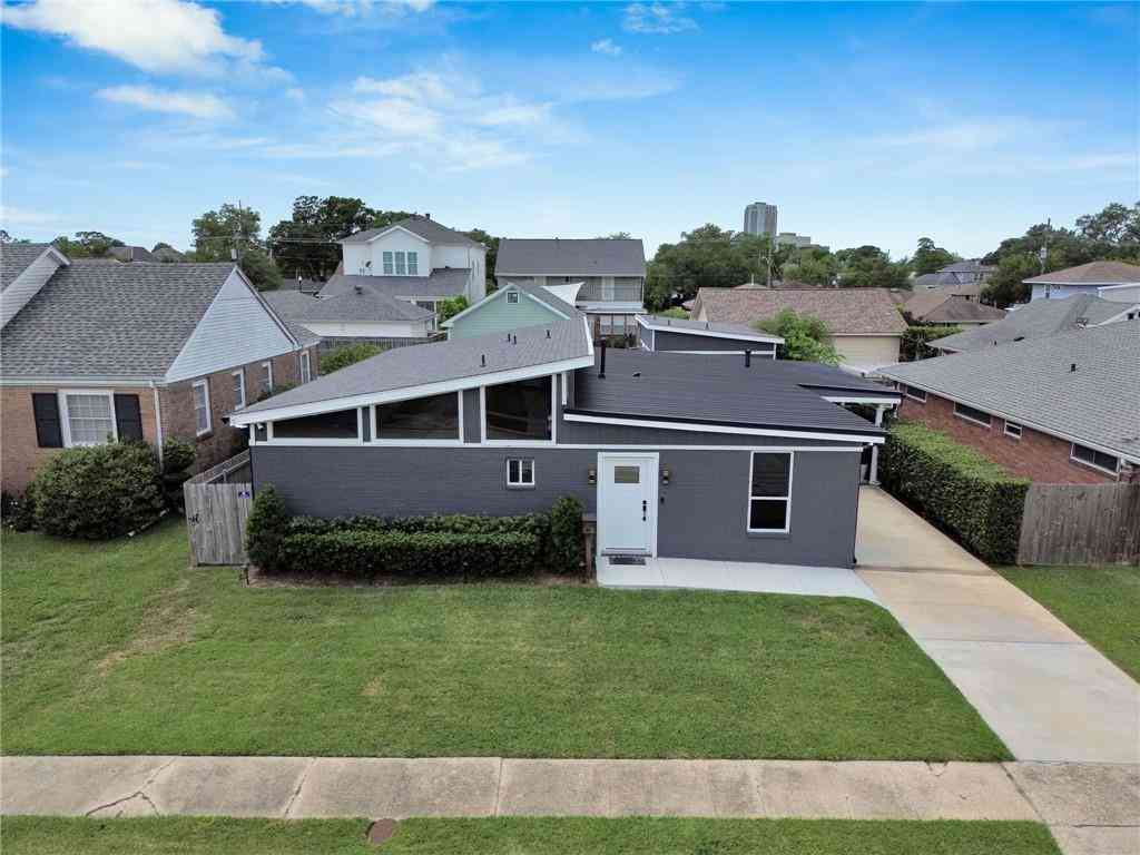 Homes For Sale - 1324 Poinsettia Street<br/> Jefferson County, Metairie, LA 70005