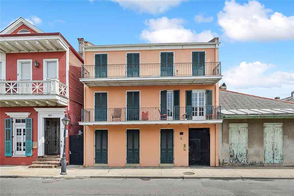 Condo For Sale - 919 St Philip Street #2<br/> New Orleans, LA 70116