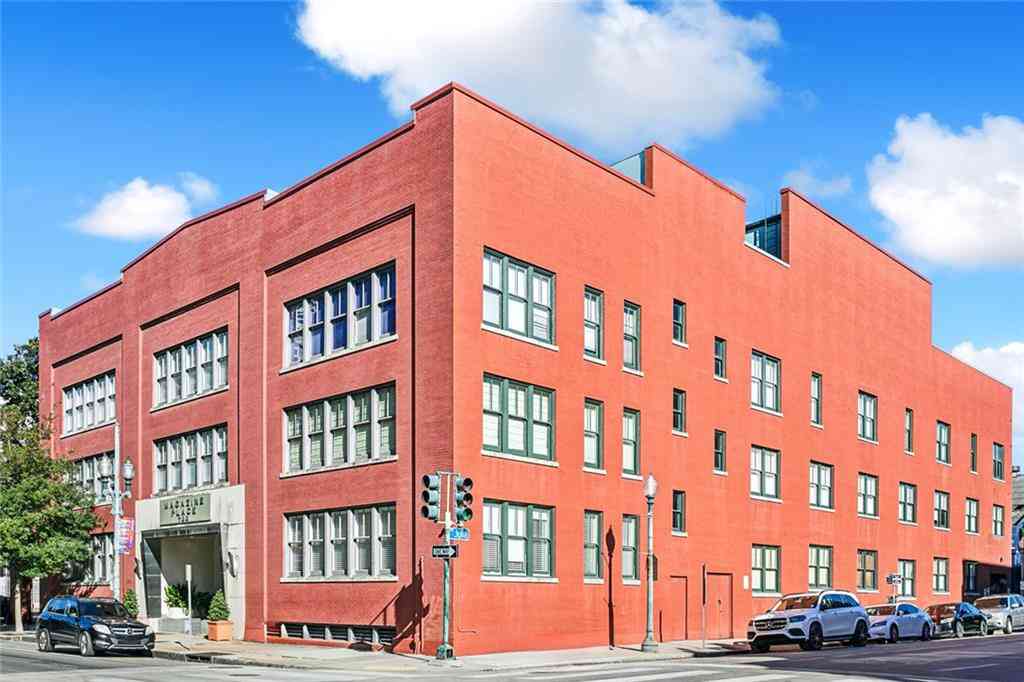 Condo For Sale - 760 Magazine Street #203<br/> New Orleans, LA 70130