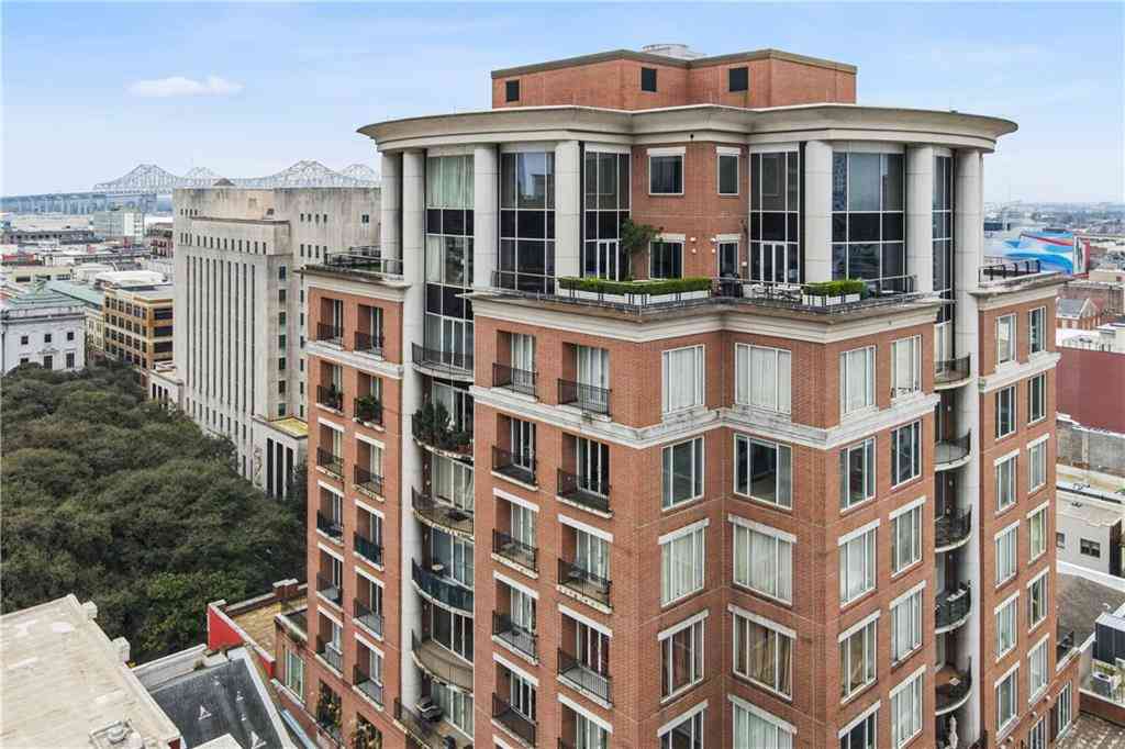 Condo For Sale - 625 St Charles Avenue #10C<br/> New Orleans, LA 70130