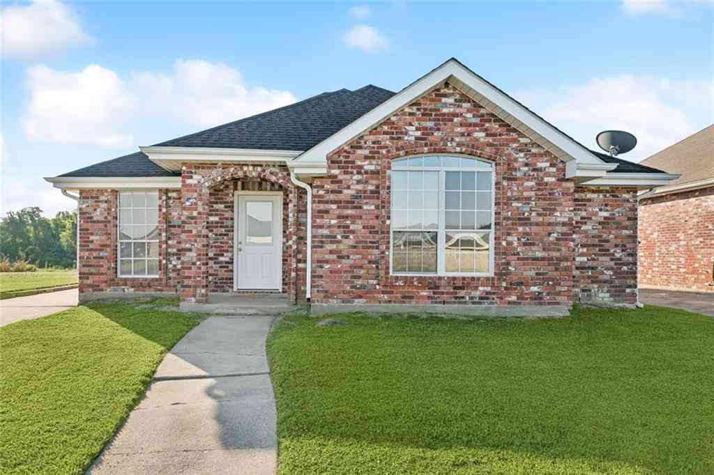 Homes For Sale - 3309 St Marie Drive<br/> Meraux, LA 70075