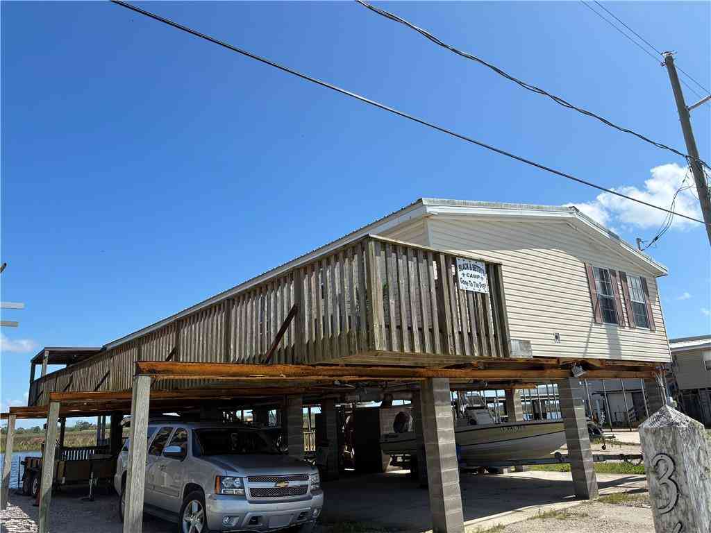 Homes For Sale - 635 Martin Lane<br/> Port Sulphur, LA 70083