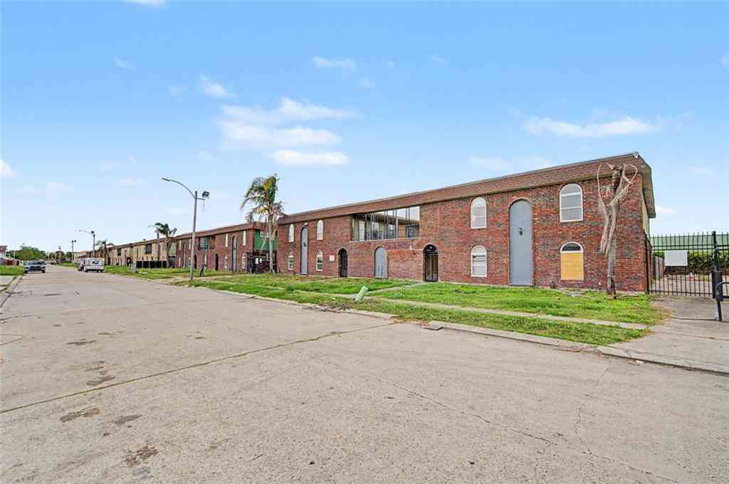 Homes For Sale - 6711-6817 Tara Lane<br/> New Orleans, LA 70127