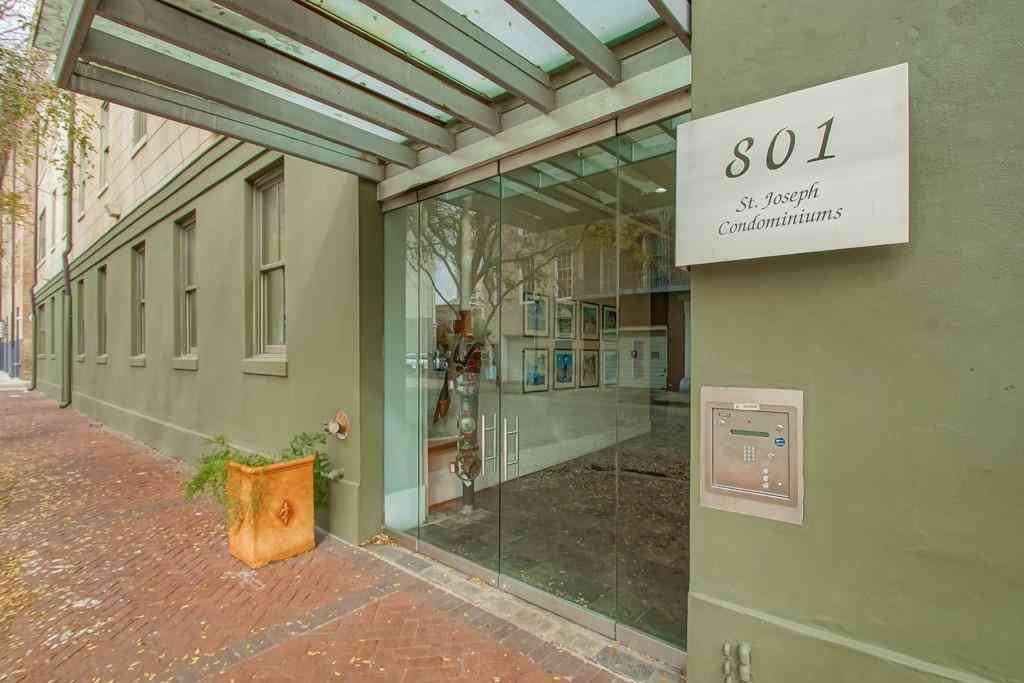 Condo For Rent - 801 St Joseph Street #PH1<br/> New Orleans, LA 70113