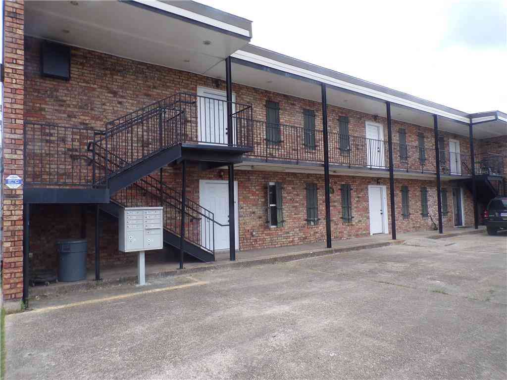 Apartment For Rent - 3201 N Galvez Street #2A<br/> New Orleans, LA 70117
