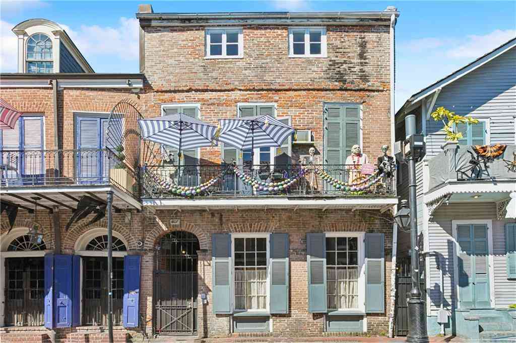 Condo For Rent - 807 Bourbon Street #8/2C<br/> New Orleans, LA 70116