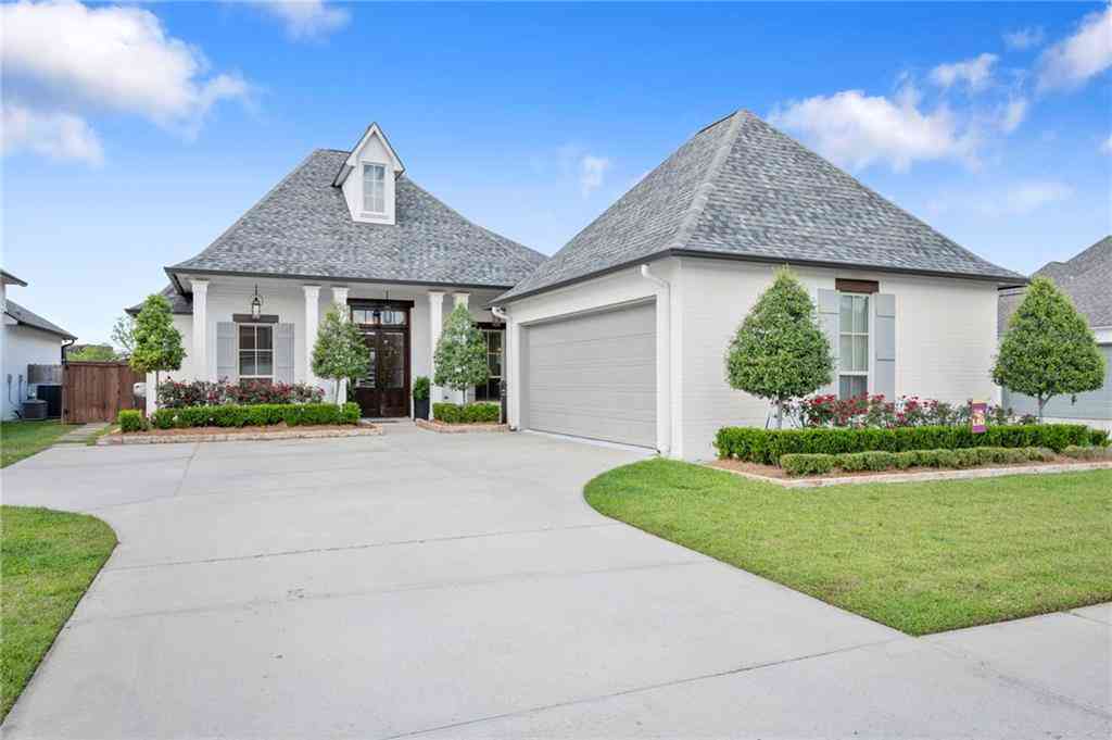 Homes For Rent - 17363 Fox Glove Avenue<br/> Prairieville, LA 70769