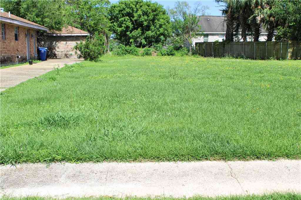 Vacant Land For Sale - 6619 Foch Road<br/> New Orleans, LA 70126