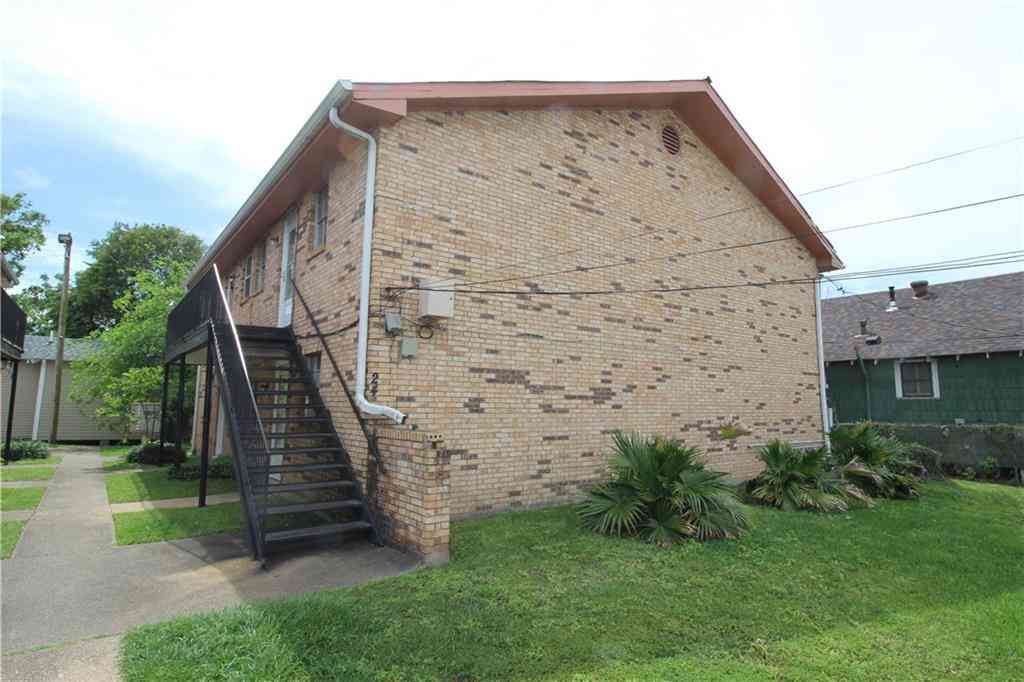 Apartment For Rent - 24 Hickory Avenue #C<br/> Harahan, LA 70123