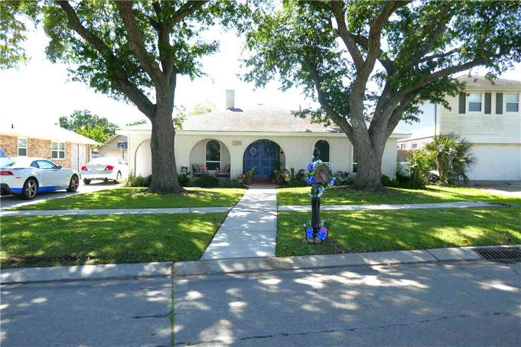 Homes For Sale - 3349 Antoine Wattigny Boulevard<br/> Kenner, LA 70065