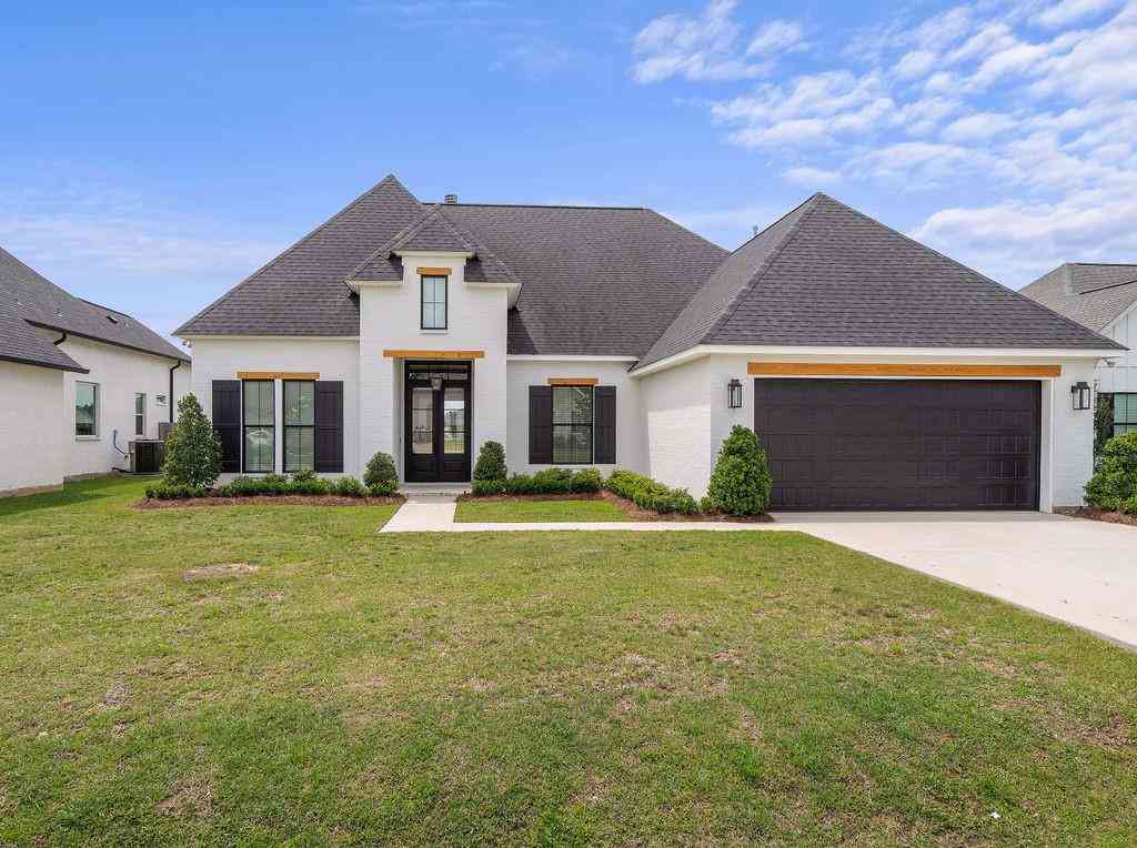 Homes For Sale - 8025 Bedico Trail Lane<br/> Madisonville, LA 70447
