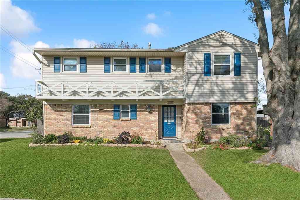 Homes For Sale - 6909 Schouest Street<br/> Metairie, LA 70003
