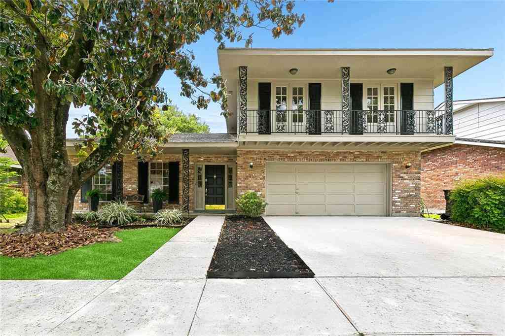 Homes For Sale - 3715 Mimosa Court<br/> New Orleans, LA 70131