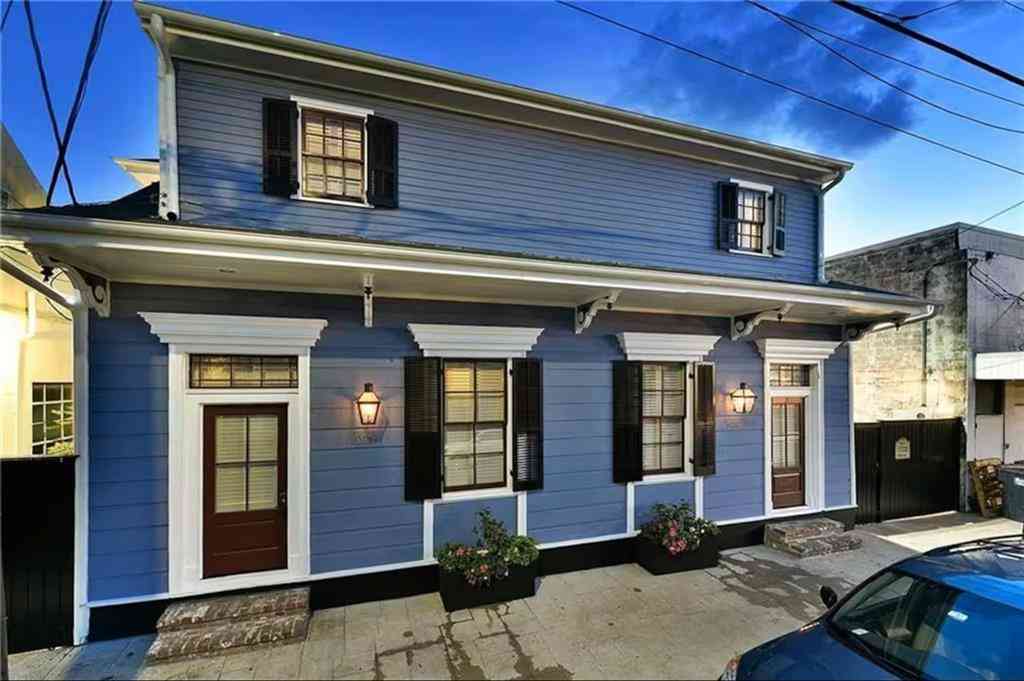 Condo For Sale - 1030 Kerlerec Street #6<br/> New Orleans, LA 70116