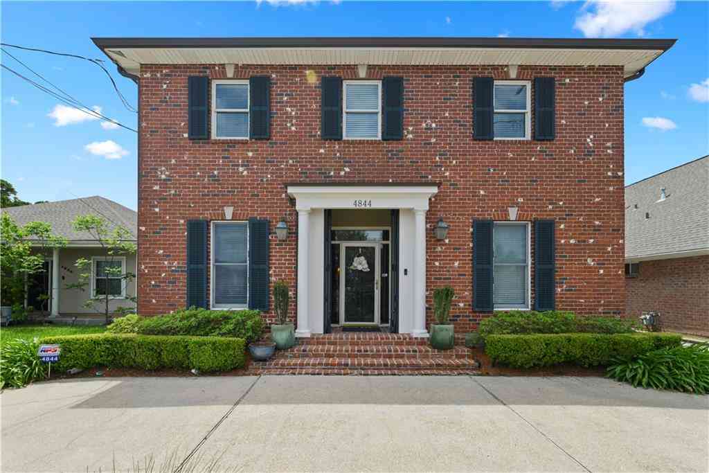 Homes For Sale - 4844 W Napoleon Avenue<br/> Metairie, LA 70001