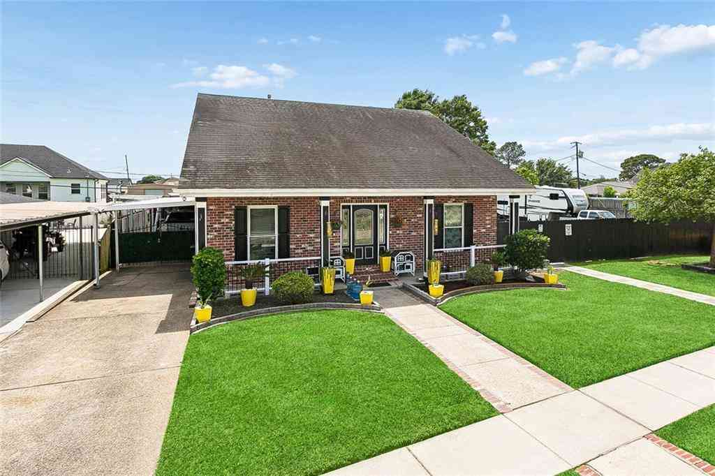 Homes For Sale - 212 Ocelot Drive<br/> Arabi, LA 70032