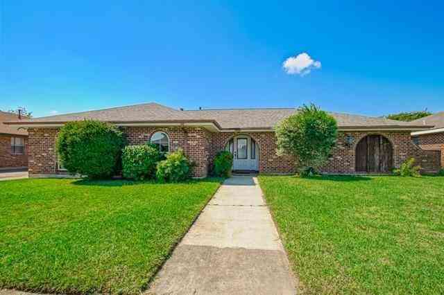 Homes For Rent - 1208 Giuffrias Avenue<br/> Metairie, LA 70001