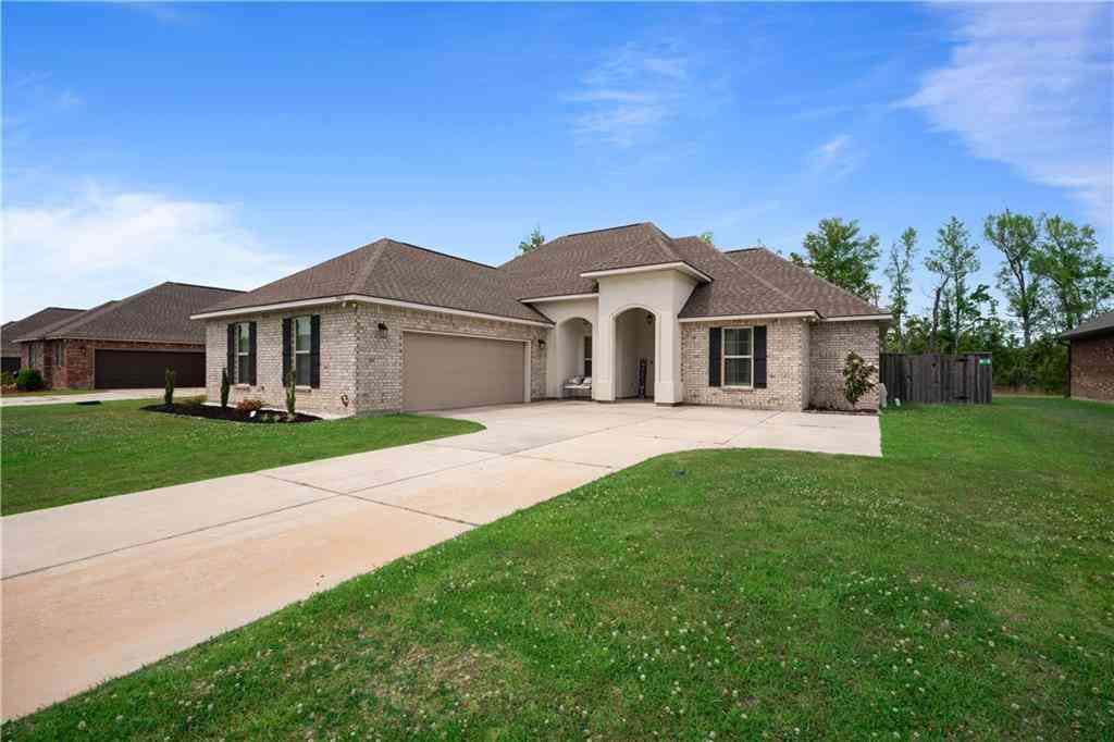 Homes For Sale - 19503 Ketchwood Drive<br/> Hammond, LA 70403