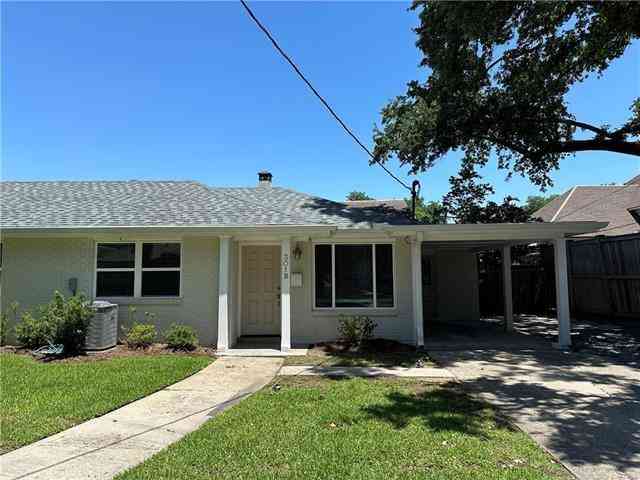 Multifamily For Rent - 301 Labarre Drive #B<br/> Metairie, LA 70001