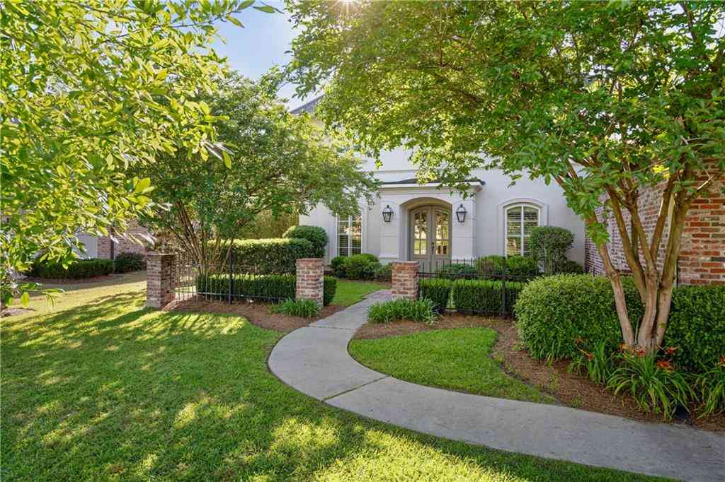 Homes For Sale - 618 Millikens Bend<br/> Covington, LA 70433