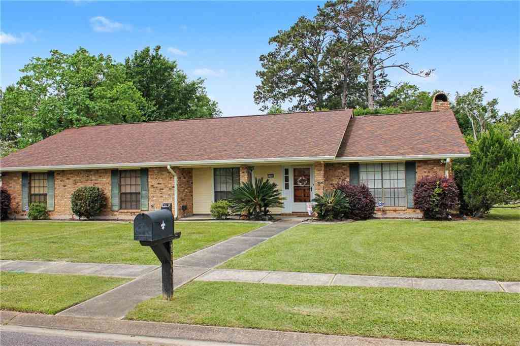 Homes For Sale - 1100 Rue Cannes<br/> Hammond, LA 70403