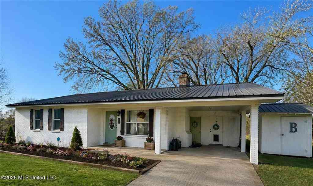 Homes For Sale - 3653 Chicken Farm Road<br/> Brookhaven, MS 39601