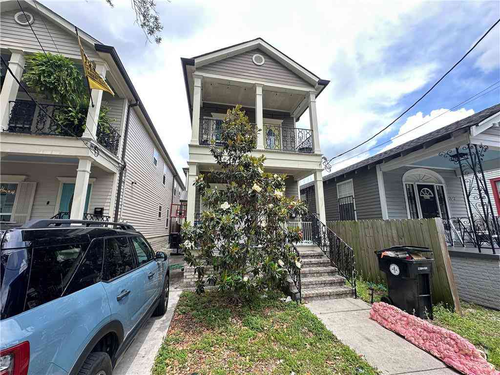 Multifamily For Rent - 2615 Banks Street<br/> New Orleans, LA 70119