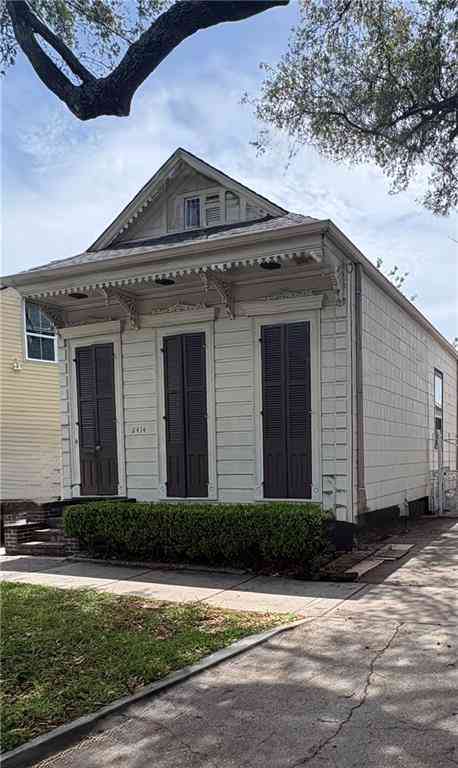 Homes For Sale - 2414 Ursuline Avenue<br/> New Orleans, LA 70119
