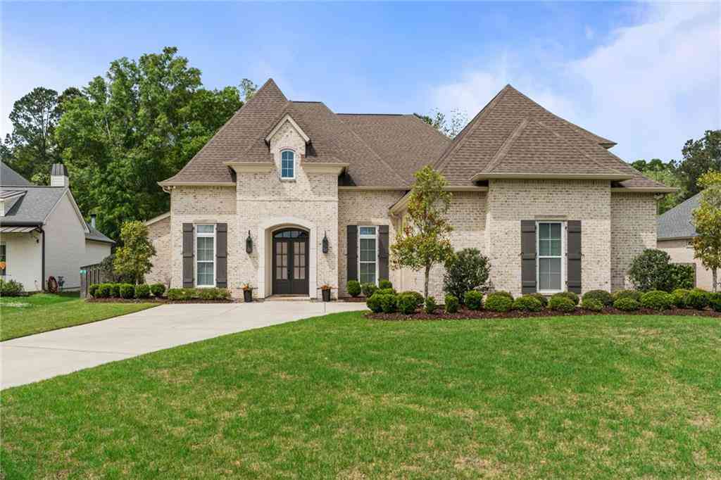 Homes For Sale - 1001 Wild Magnolia Court<br/> Madisonville, LA 70447