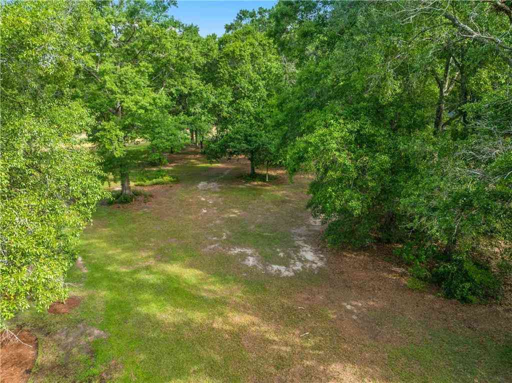 Vacant Land For Sale - 470 Trailhead Drive<br/> Abita Springs, LA 70420