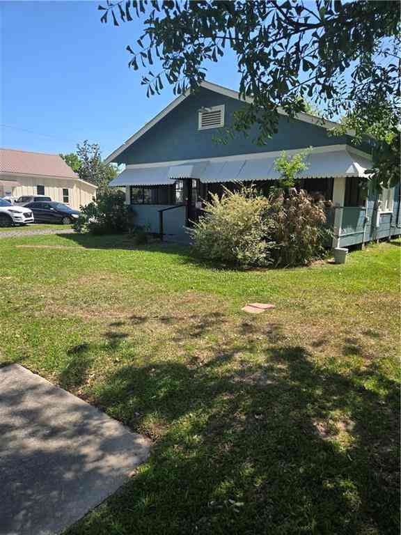 Homes For Rent - 2130 Jefferson Street<br/> Mandeville, LA 70448