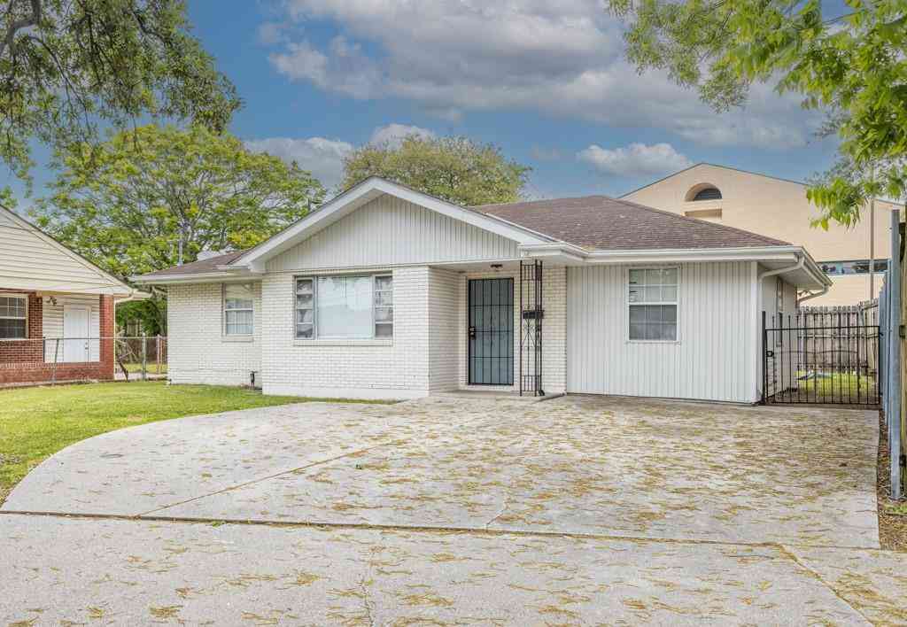Homes For Sale - 3149 St. Bernard Avenue<br/> New Orleans, LA 70119