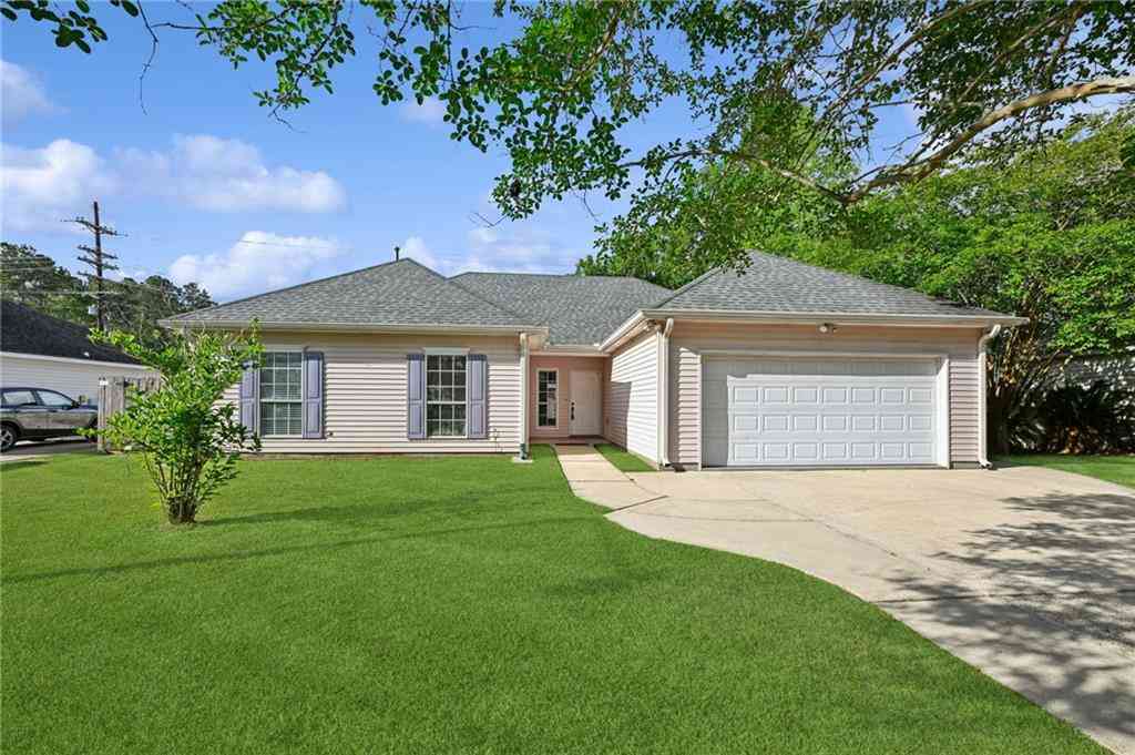 Homes For Sale - 107 Windsong Place<br/> Pearl River, LA 70452
