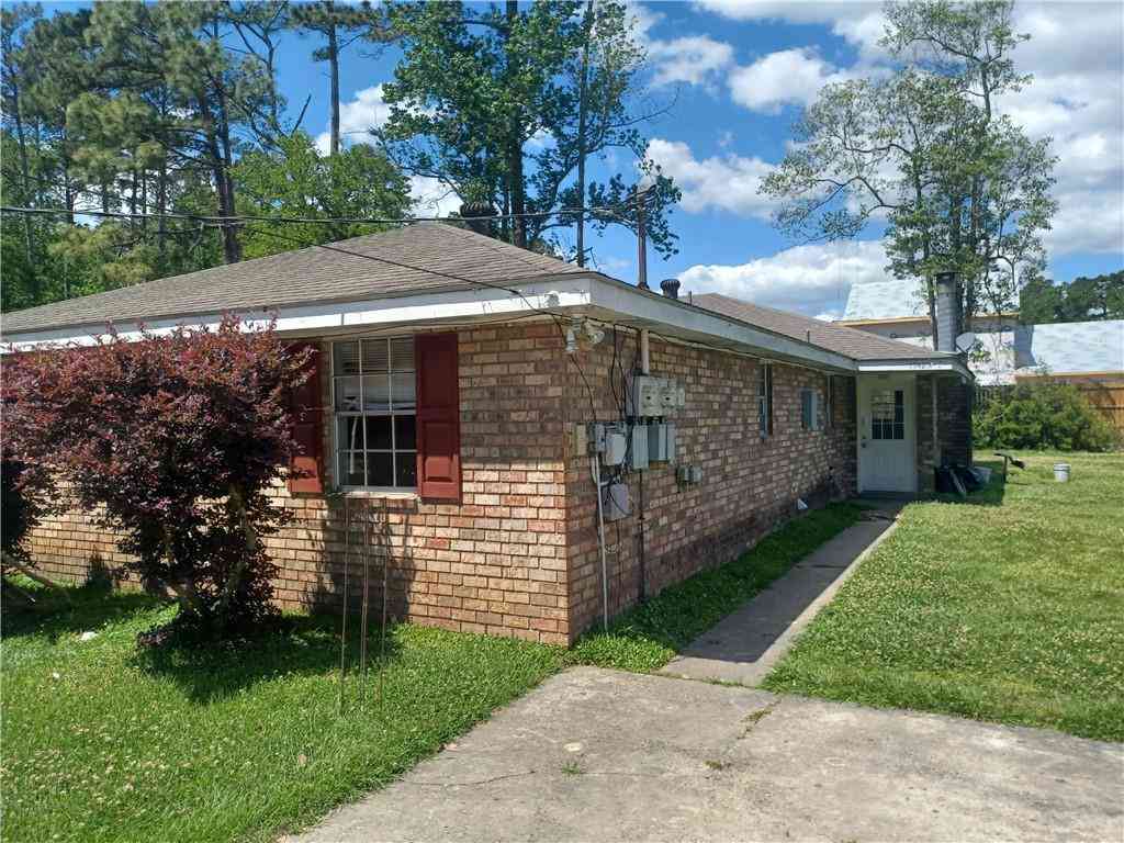 Multifamily For Rent - 19425 Slemmer Road #2<br/> Covington, LA 70433