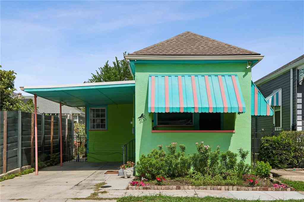 Homes For Sale - 1655 N Dupre Street<br/> New Orleans, LA 70119