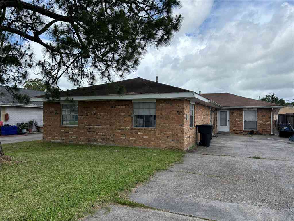 Multifamily For Rent - 116 F Street #A<br/> Belle Chasse, LA 70037