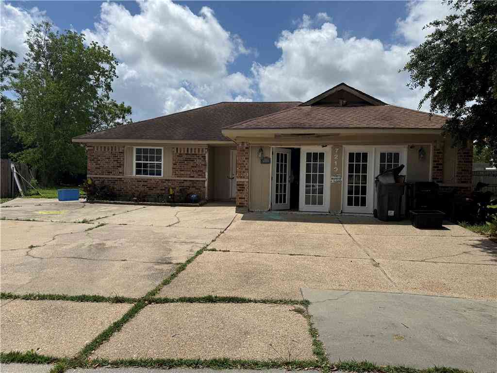 Homes For Sale - 7210 Voyageur Drive<br/> New Orleans, LA 70129
