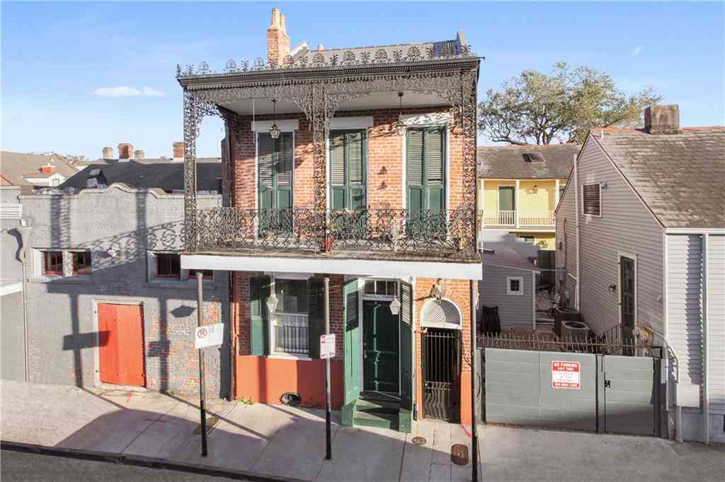 Condo For Rent - 732 Burgundy Street #C<br/> New Orleans, LA 70116