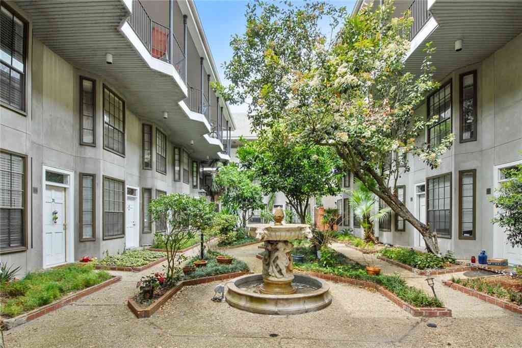 Condo For Rent - 248 Cherokee Street #20<br/> New Orleans, LA 70118