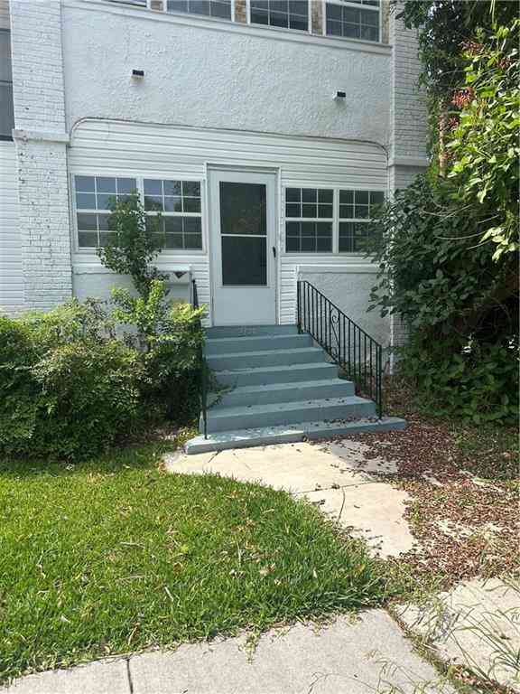 Multifamily For Rent - 2344 Audubon Street<br/> New Orleans, LA 70125