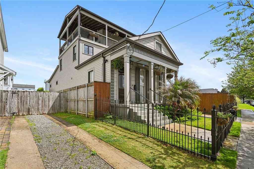 Homes For Sale - 118 Atlantic Avenue<br/> New Orleans, LA 70114