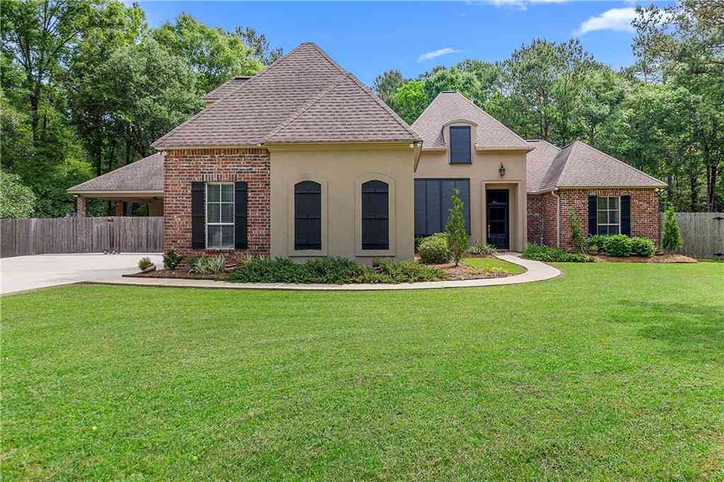 Homes For Sale - 108 Secluded Forest Way<br/> Madisonville, LA 70447