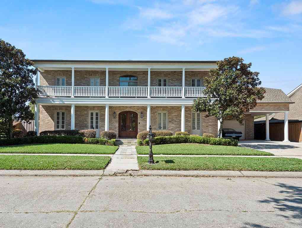 Homes For Sale - 4718 Taft Park<br/> Metairie, LA 70002