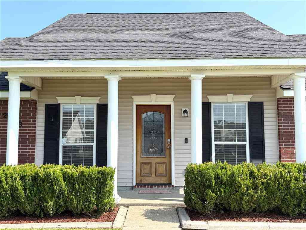 Homes For Sale - 2753 Foliage Drive<br/> Marrero, LA 70072
