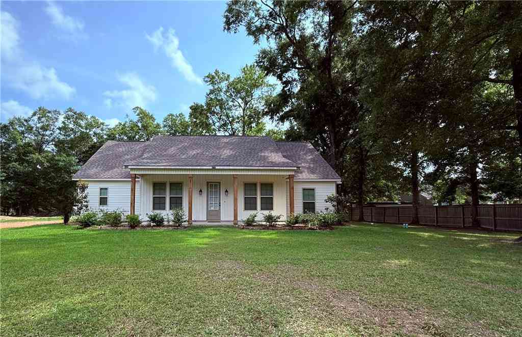 Homes For Sale - 20114 Milk Plant Road<br/> Loranger, LA 70446