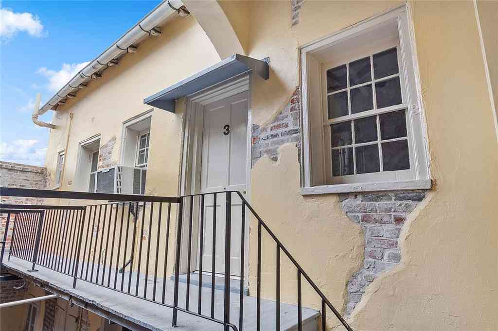 Apartment For Rent - 708 Orleans Street #3<br/> New Orleans, LA 70116