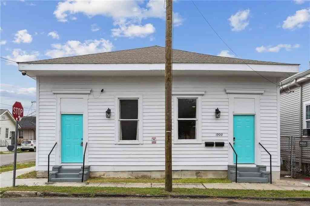 Homes For Sale - 1900 St Philip Street<br/> New Orleans, LA 70119